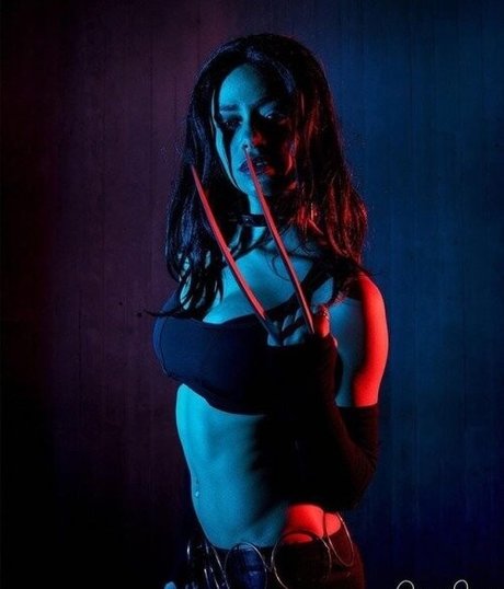 ミニドレス OnlyFans アートポルノ アーカイブ