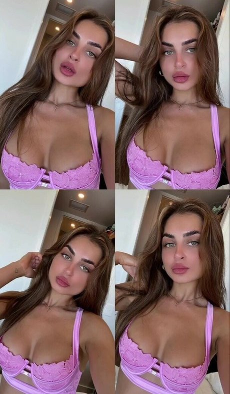 Rhiannon Kyra ヌードモデル 写真