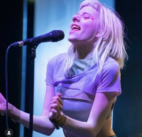 Aurora Aksnes 最高のスター ギャラリー