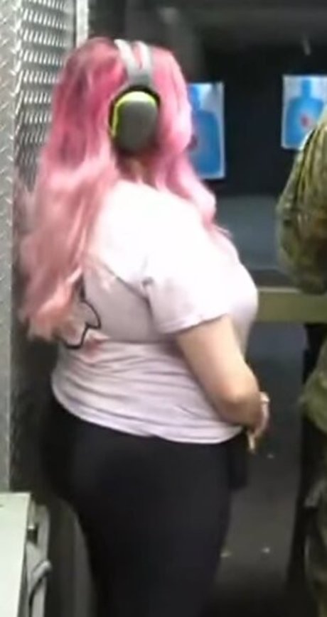 不明なファン 裸 アーカイブ