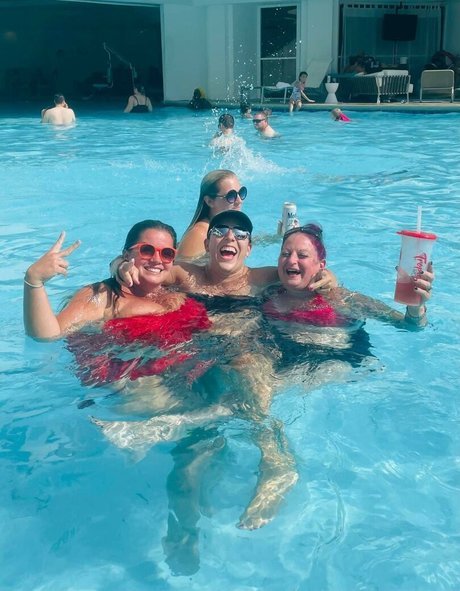 BBW フェイシャル OnlyFans HD 写真