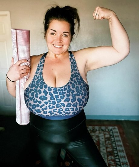 Jolene Mendez 無料モデル ギャラリー