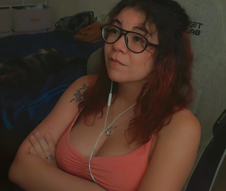 おばあちゃんの熟女OnlyFans ホットヌード 写真