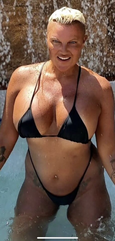 Carro Oberg エロティックなスター アーカイブ