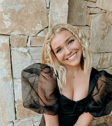 年配の熟女オンリーファンズ 限定 画像