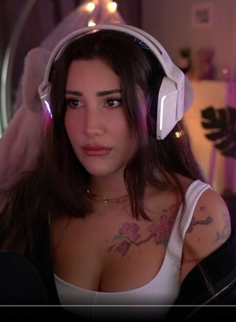 小人ヌードオンリーファンズ アートポルノ 写真