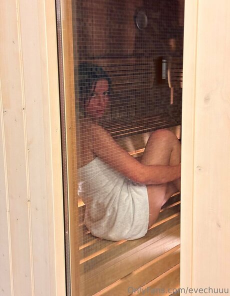 トゥインクスオンリーファンズ ヌード ギャラリー