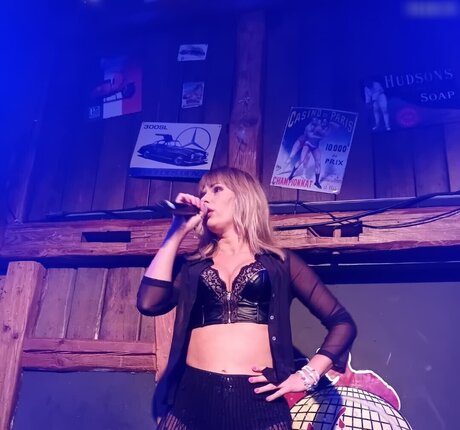 ティックトックスター オンリーファンズ 美しい裸 アーカイブ