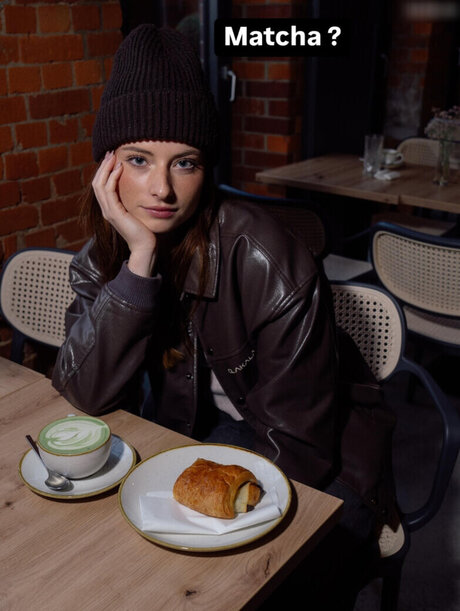 熟女 太め OnlyFans ホットポルノ 画像