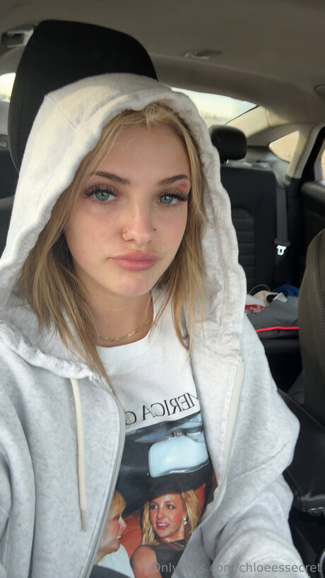 chloeessecret アートモデル 写真