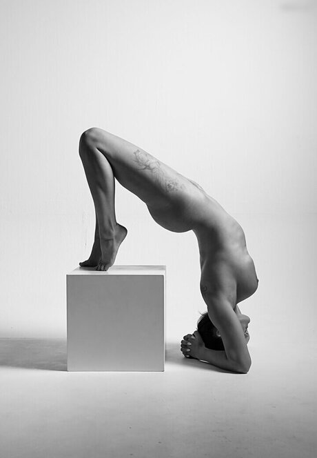 痩せたティーンのオンリーファンズ xxx 画像