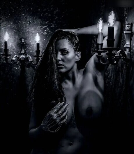 かわいいシーメールオンリーファンズ ヌード 画像