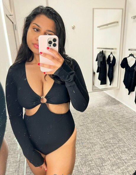 Miss Patel 美しいスター 写真