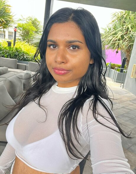 Miss Patel ポルノスター ギャラリー