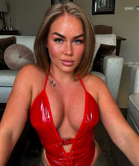 Demi Torenstra 最高のスター ギャラリー