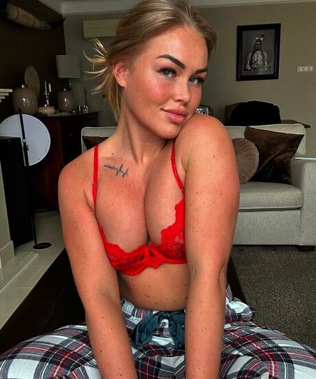 Demi Torenstra 美しいスター 写真