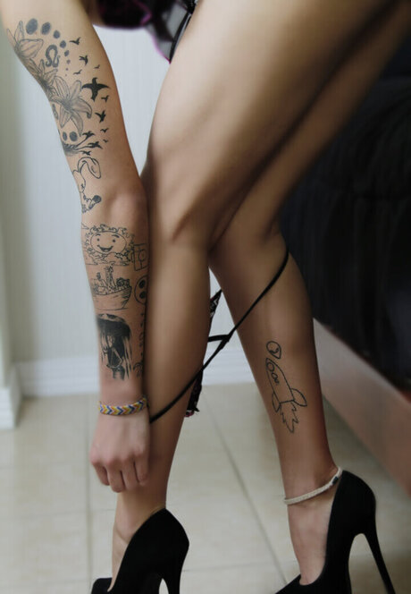 巨乳の熟女オンリーファンズ セックス 画像