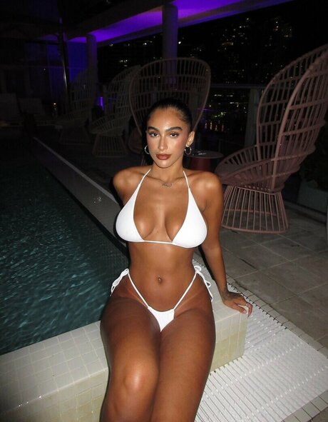 Imangharram ポルノスター 高品質 写真