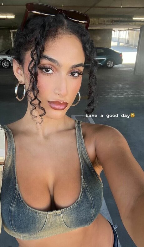 Imangharram 無料モデル 写真