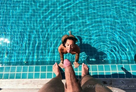 セクシーなドレスOnlyFans エロチック アーカイブ