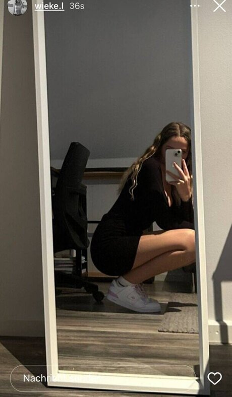 ママの足OnlyFans セクシー 写真