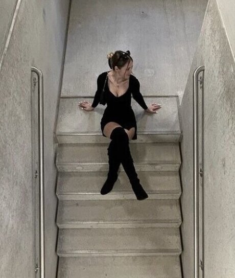 裸の熟女オンリーファンズ ヌード 写真