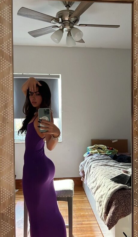 Cecilishtar 裸のポルノスター ギャラリー