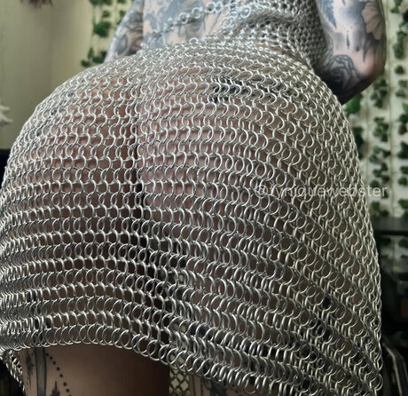 Tyniquewebster セクシーなスター 画像