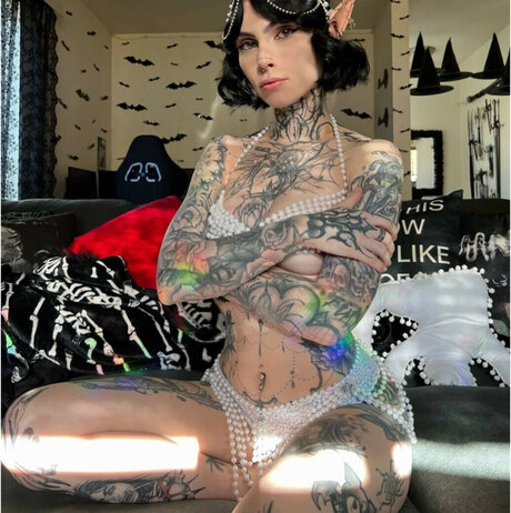 Tyniquewebster xxx女優 写真