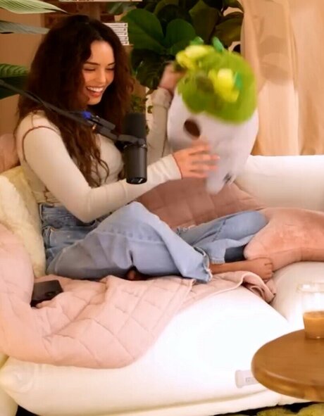 ルビーオンリーファン セクシー アーカイブ