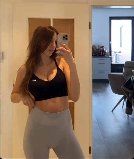 曲線美のランジェリーOnlyFans 限定 ギャラリー