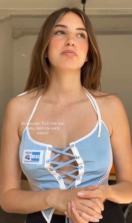 Yonca 美しいモデル 写真