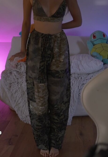 Yonca スター 写真