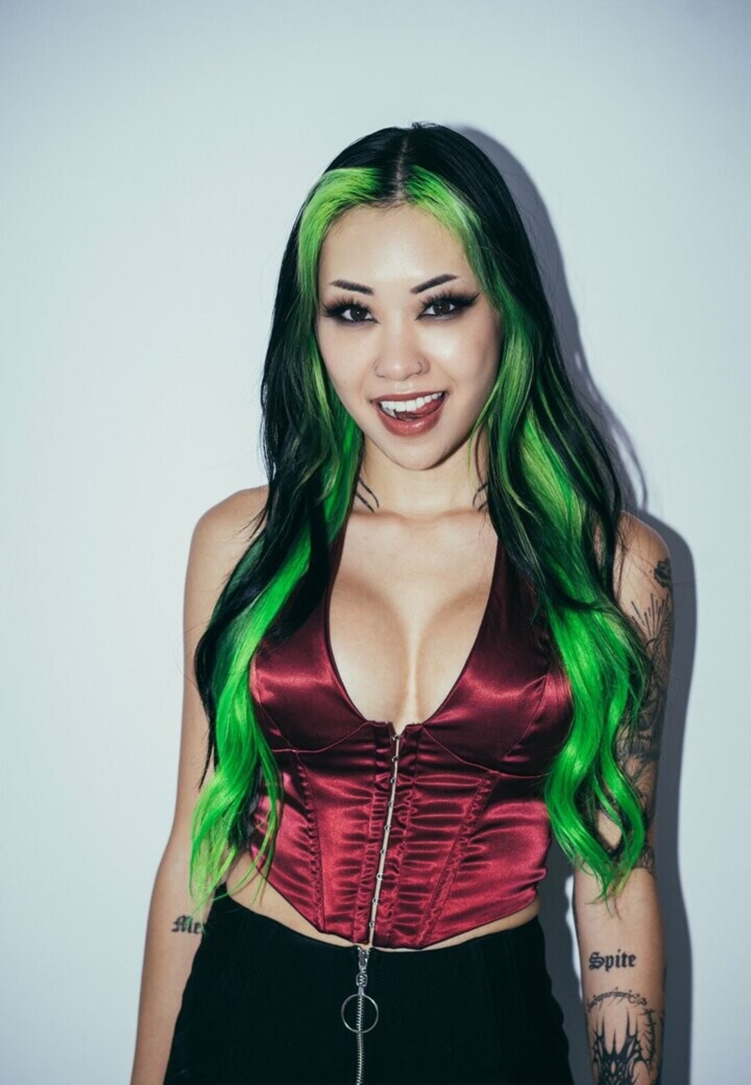 金髪レズビアンオンリーファンズ ホットポルノ ギャラリー