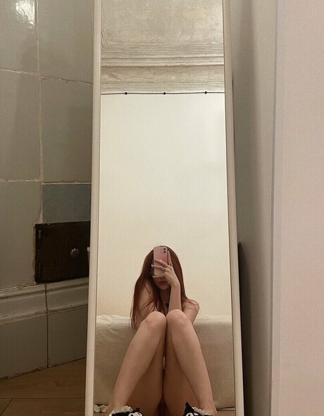 巨乳のオンリーファンズ ホットヌード 写真