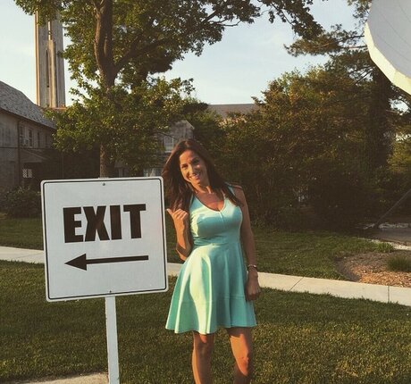 50歳以上のオンリーファンズ アートポルノ 画像