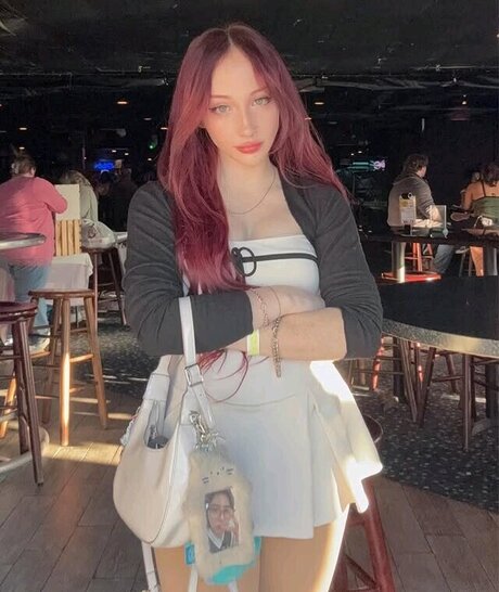 Sinatraa セクシー女優 写真