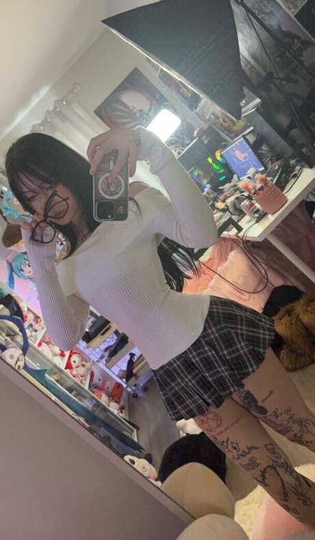 Laurinchhhe エロティックなスター ギャラリー