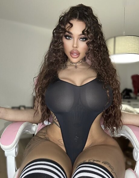 50歳のOnlyFans ホット 写真