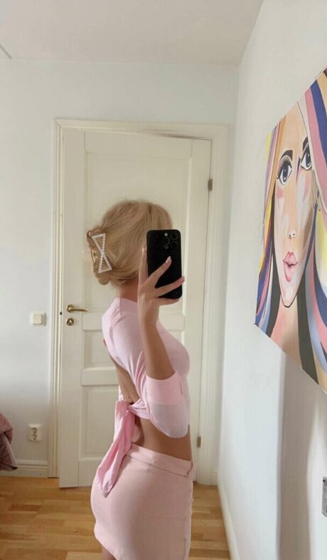 Bellalupascu 独占女優 写真