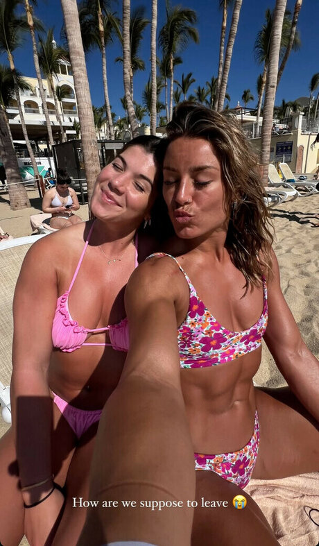 Lauren Stallwood xxxモデル 画像