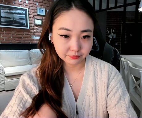 垂れ下がった熟女OnlyFans セクシー 画像