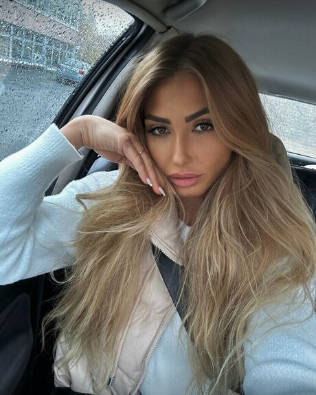 Wer ist das_ トップポルノスター 写真