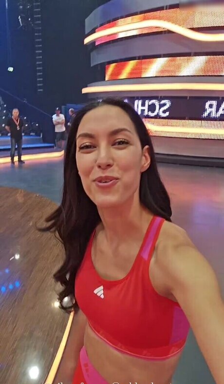 教師限定ファン アダルト 画像