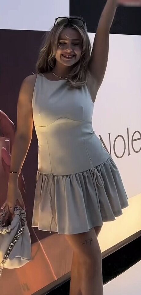 eyFreundin xxxモデル 写真