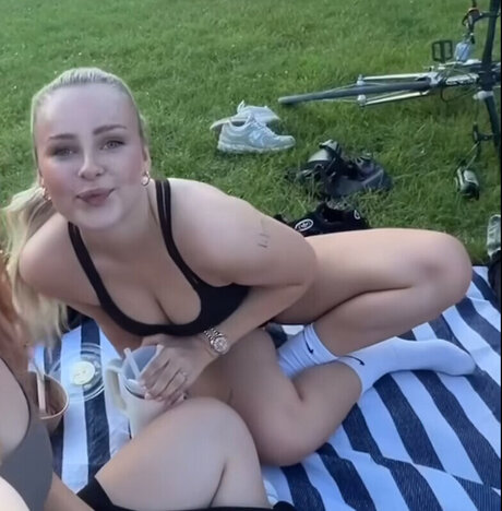 OnlyFansの交換 可愛い アーカイブ