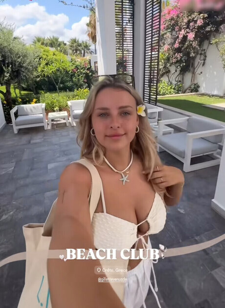 eyFreundin ポルノ女優 写真