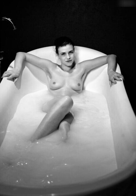 Vanessa Bartsch HDポルノスター ギャラリー