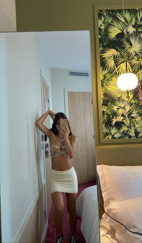 shir vaturi 無料モデル 写真