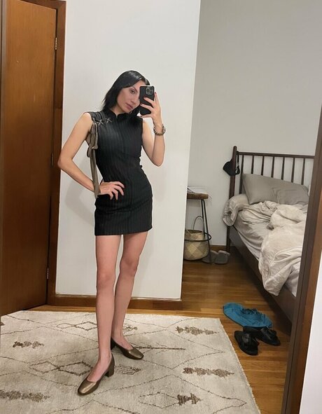 ブラックマジックオンリーファンズ エロチック ギャラリー